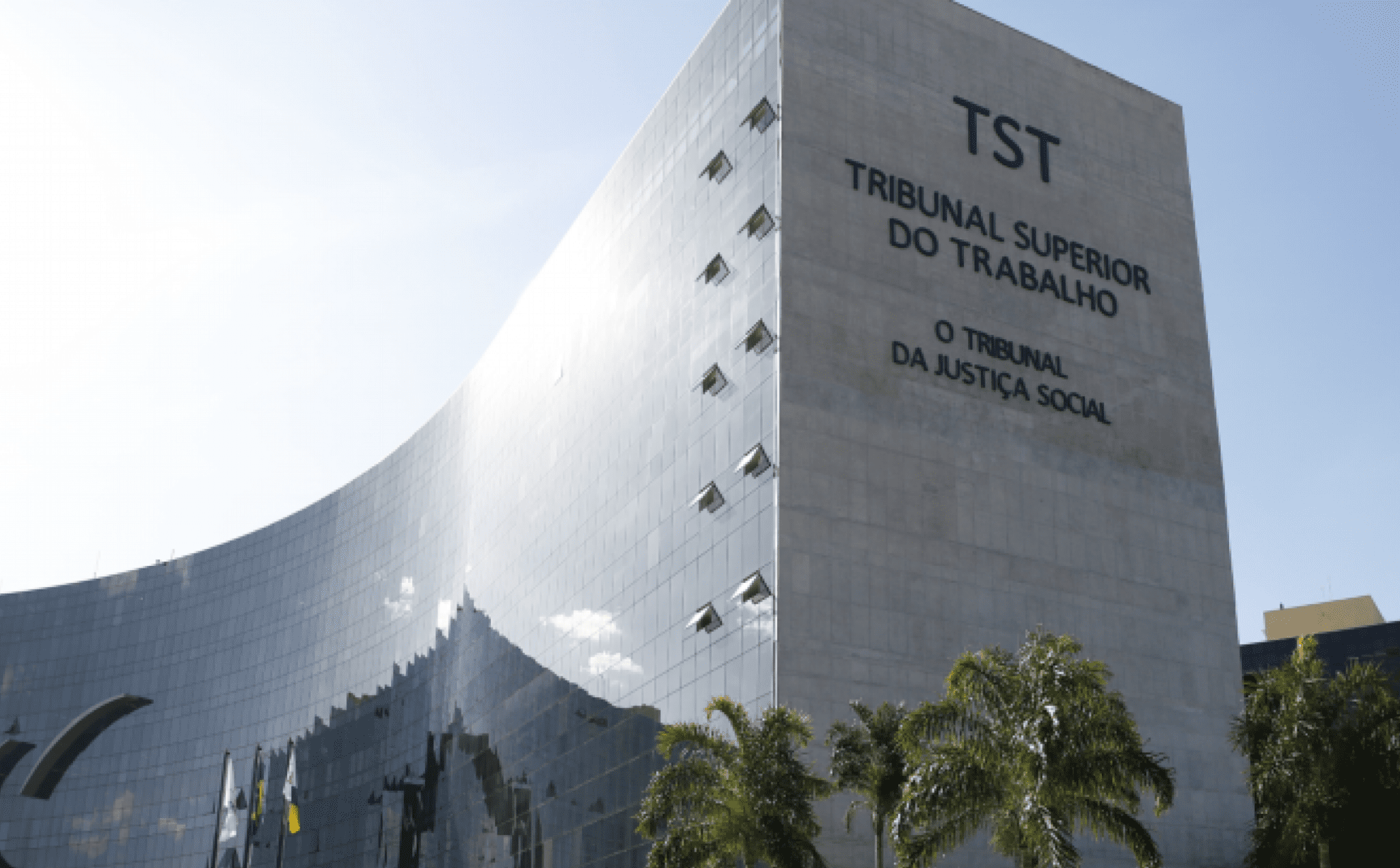 TST muda postura: cultura de precedentes entra em cena